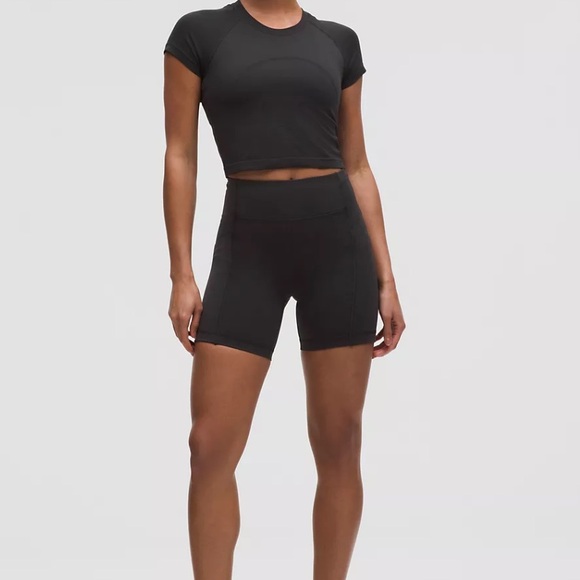 Swift Speed High-Rise Short 6" - size 8 - worn once - Picture 3 of 8